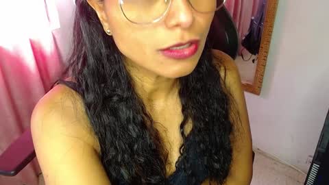 Snapshot of mielsquirt chatting on December 6, 7:33 pm mielsquirt online show from December 6, 7:33 pm