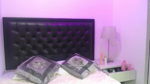 Migatica johnson12 online show from May 26, 2:55 am