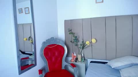 Miia colliins   online show from October 28, 11:31 pm