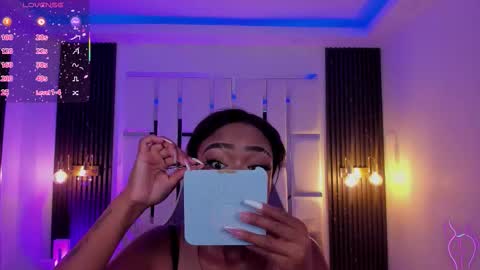 Miia Schwarz  online show from October 18, 8:43 pm