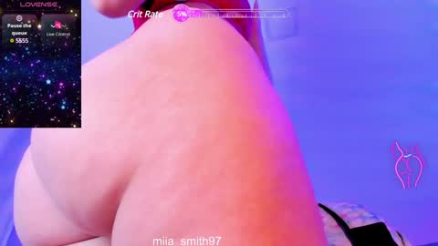 mia online show from December 10, 1:43 am