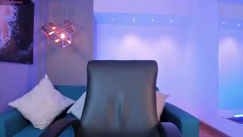 Snapshot of miia_taylors chatting on September 19, 12:48 pm Miia 3 online show from September 19, 12:48 pm