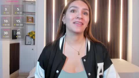 Snapshot of miia_taylors chatting on September 22, 12:58 pm Miia 3 online show from September 22, 12:58 pm