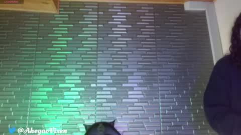 Snapshot of miia_zarate chatting on January 22, 9:11 pm Ma - online show from January 22, 9:11 pm