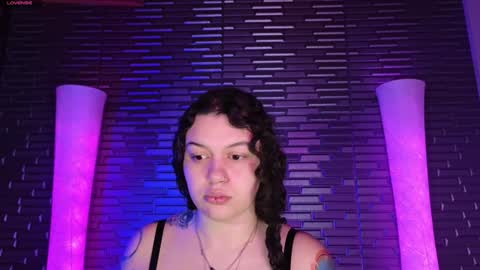 Snapshot of miia_zarate chatting on December 21, 9:25 pm Ma - online show from December 21, 9:25 pm