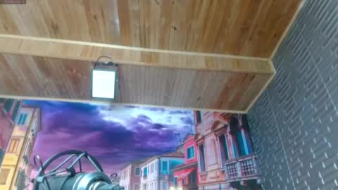 Snapshot of miia_zarate chatting on February 17, 9:10 pm Ma - online show from February 17, 9:10 pm