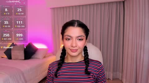 Mia online show from December 17, 3:39 am