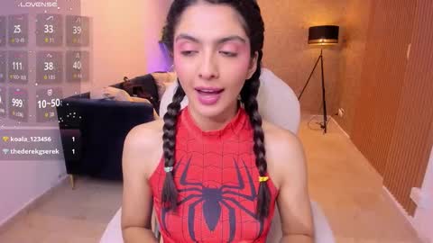 Mia online show from October 16, 11:24 am