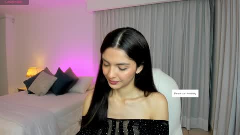 Mia online show from December 31, 3:45 am