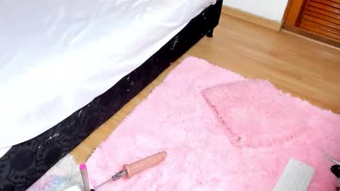 miiaa_m online show from March 1, 7:46 pm