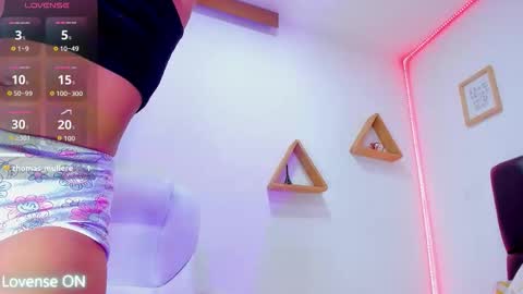 Snapshot of miiarod chatting on October 30, 7:37 pm mia sofia online show from October 30, 7:37 pm