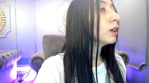 Snapshot of miilu__1 chatting on February 2, 3:10 am miilu online show from February 2, 3:10 am