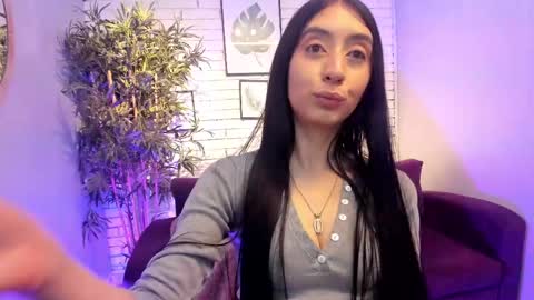 Snapshot of miilu__1 chatting on March 7, 3:29 am miilu online show from March 7, 3:29 am