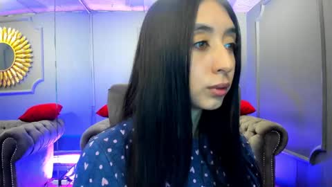 Snapshot of miilu__1 chatting on February 1, 3:30 am miilu online show from February 1, 3:30 am