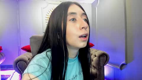 Snapshot of miilu__1 chatting on February 14, 3:43 am miilu online show from February 14, 3:43 am