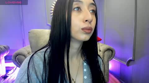 Snapshot of miilu__1 chatting on January 11, 3:02 am miilu online show from January 11, 3:02 am