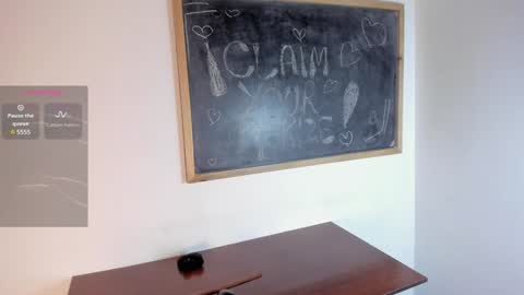 Snapshot of miiss_evaa chatting on January 31, 11:46 am miiss_evaa online show from January 31, 11:46 am