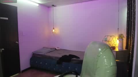 Snapshot of miiss_greyy chatting on September 12, 12:01 pm miiss_greyy online show from September 12, 12:01 pm