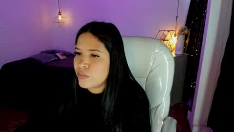 Snapshot of miiss_greyy chatting on October 5, 11:37 am miiss_greyy online show from October 5, 11:37 am