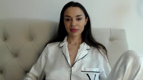 Mika online show from November 14, 7:14 pm