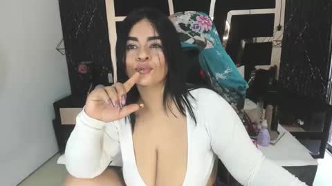 Snapshot of mikaela_lust chatting on January 20, 2:14 pm Mikaela Lust online show from January 20, 2:14 pm