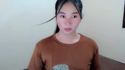 Snapshot of mikayla_slut chatting on October 28, 4:40 am Kyla online show from October 28, 4:40 am