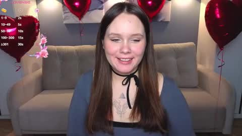 Snapshot of miki_miki_cutie chatting on February 13, 10:33 pm Mikki online show from February 13, 10:33 pm