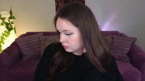 Snapshot of miki_miki_cutie chatting on December 11, 5:14 pm Mikki online show from December 11, 5:14 pm
