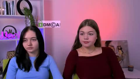 miki_ti online show from October 17, 8:39 am