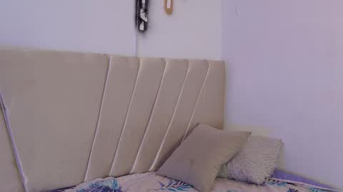 Mikoto Urb online show from November 13, 7:46 pm