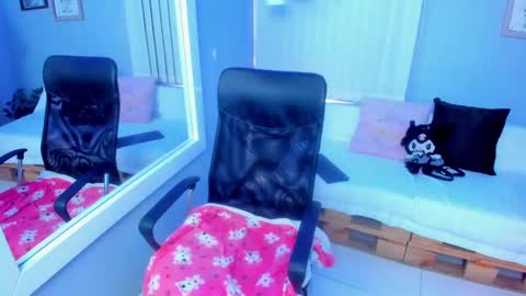 Mikuu online show from September 17, 1:31 pm