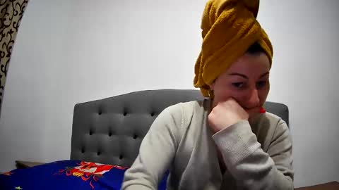 Mikyloveu online show from December 23, 4:39 pm