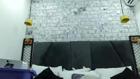 mila_adamss online show from January 13, 10:58 am