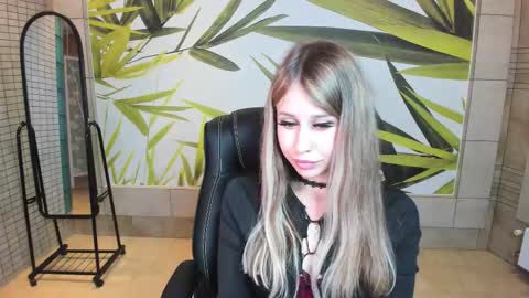 Camilla online show from September 25, 2:10 am