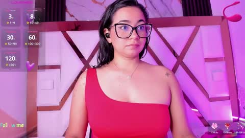 Snapshot of mila_clum chatting on October 3, 7:19 pm Camila online show from October 3, 7:19 pm