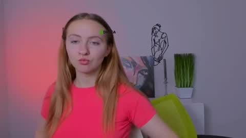 Snapshot of mila_glow chatting on September 29, 11:15 am mila_glow online show from September 29, 11:15 am