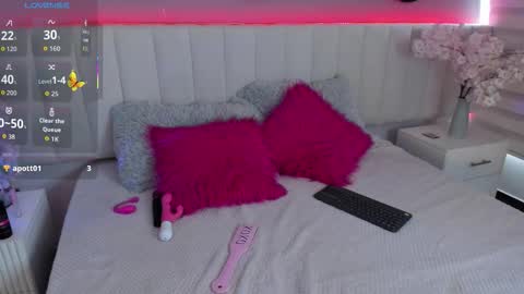 mila_hank online show from September 19, 2:38 pm