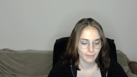 mila_keyy online show from April 11, 7:06 pm