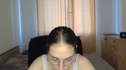 mila_keyy online show from August 7, 6:15 pm