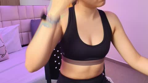 Snapshot of mila_kiitty chatting on January 28, 11:17 am Milena  online show from January 28, 11:17 am