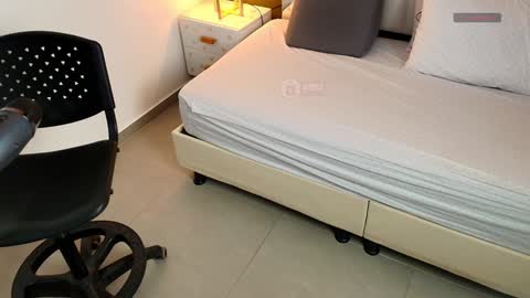 Snapshot of mila_kiitty chatting on January 13, 11:08 am Milena  online show from January 13, 11:08 am