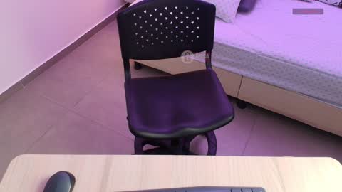 Snapshot of mila_kiitty chatting on January 22, 11:23 am Milena  online show from January 22, 11:23 am