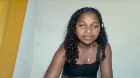 mila_lunah online show from April 10, 5:41 pm