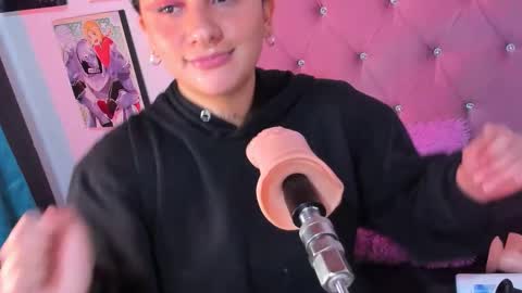 Snapshot of mila_nixon01 chatting on September 30, 6:02 pm MILA online show from September 30, 6:02 pm