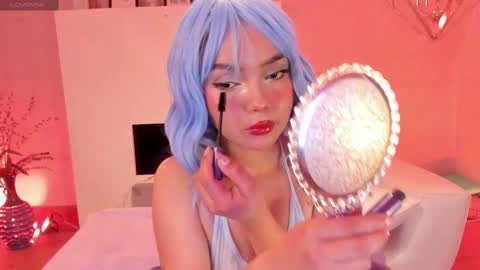 Snapshot of mila_shay chatting on February 15, 12:01 pm Mila online show from February 15, 12:01 pm