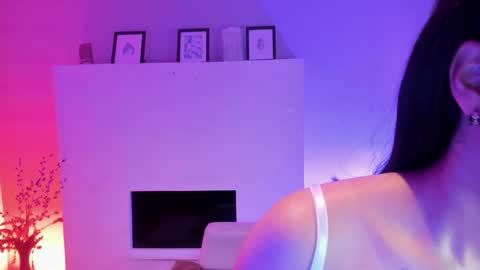 Snapshot of mila_shay chatting on January 13, 11:41 am Mila online show from January 13, 11:41 am
