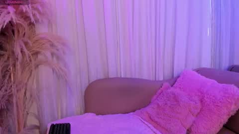 Mila  online show from November 24, 11:45 am