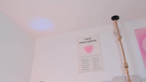 mila_stark333 online show from December 18, 6:40 am