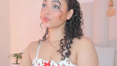 mila_stark333 online show from November 29, 9:46 am