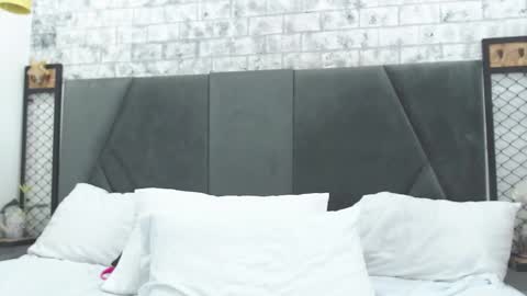 Snapshot of milaaadams chatting on February 17, 12:49 pm mila online show from February 17, 12:49 pm